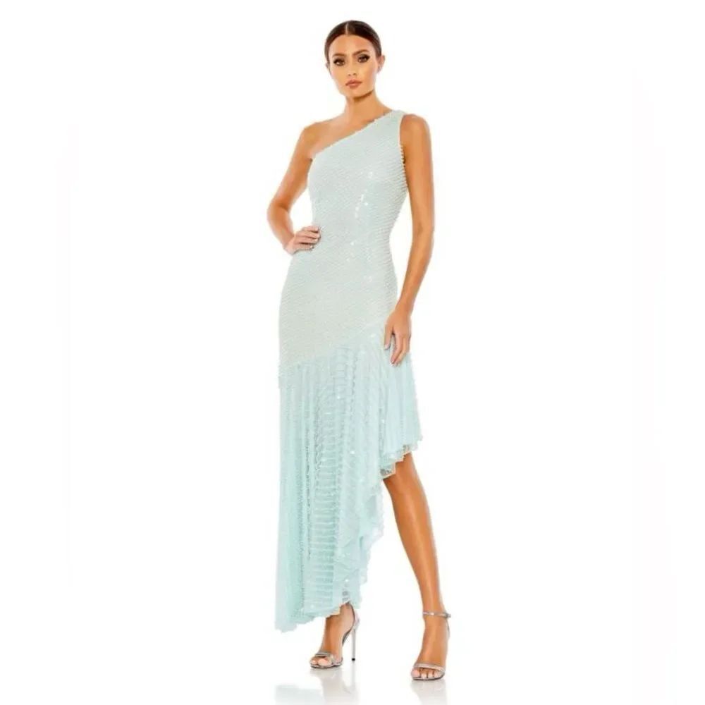 MAC DUGGAL Size 8 Light Blue One Shoulder Oearl Embellished Beaded Dress
